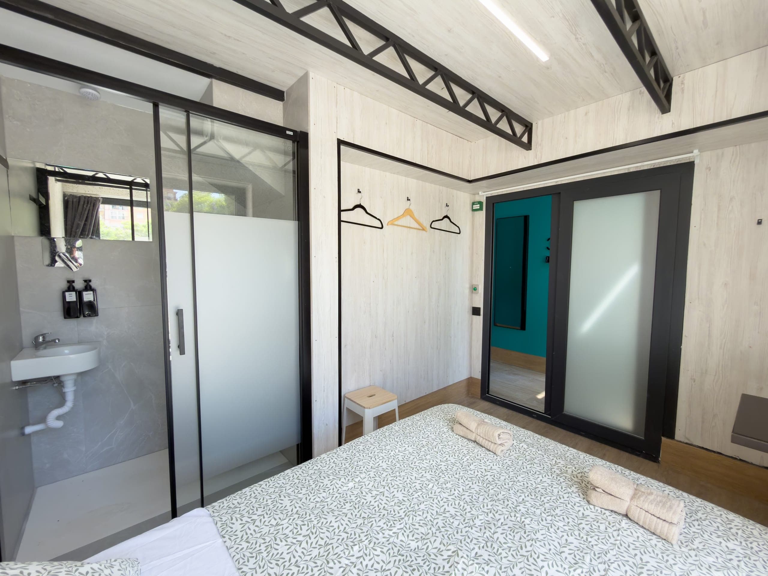 Фотография номера Двуспальная · Свой санузел · 1 этаж в Almorada Cabins