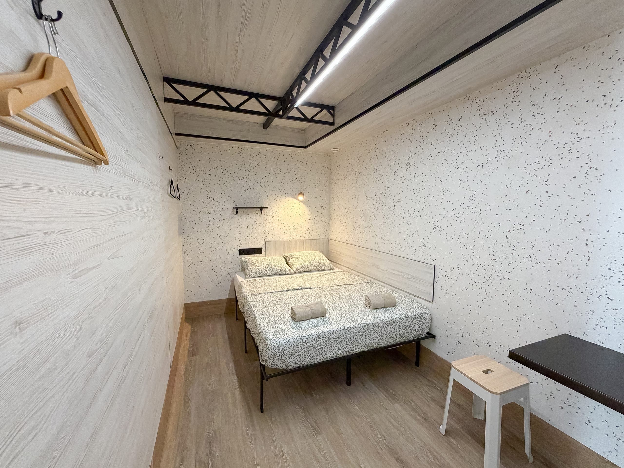 Фотография номера Двуспальная · Общий санузел · 1 этаж в Almorada Cabins