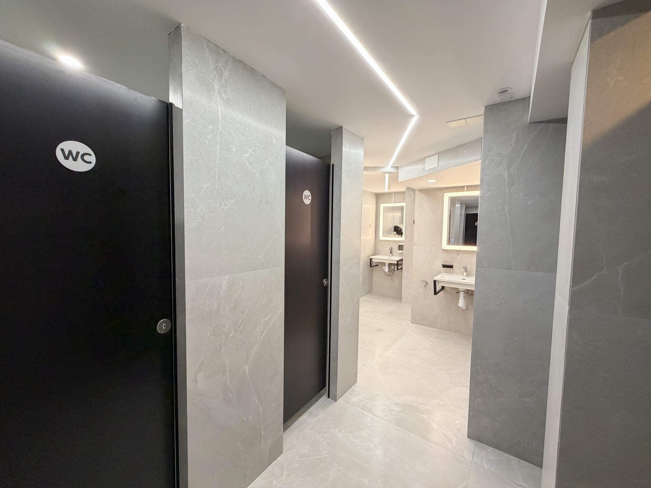 Общий санузел Almorada Cabins в Валенсии