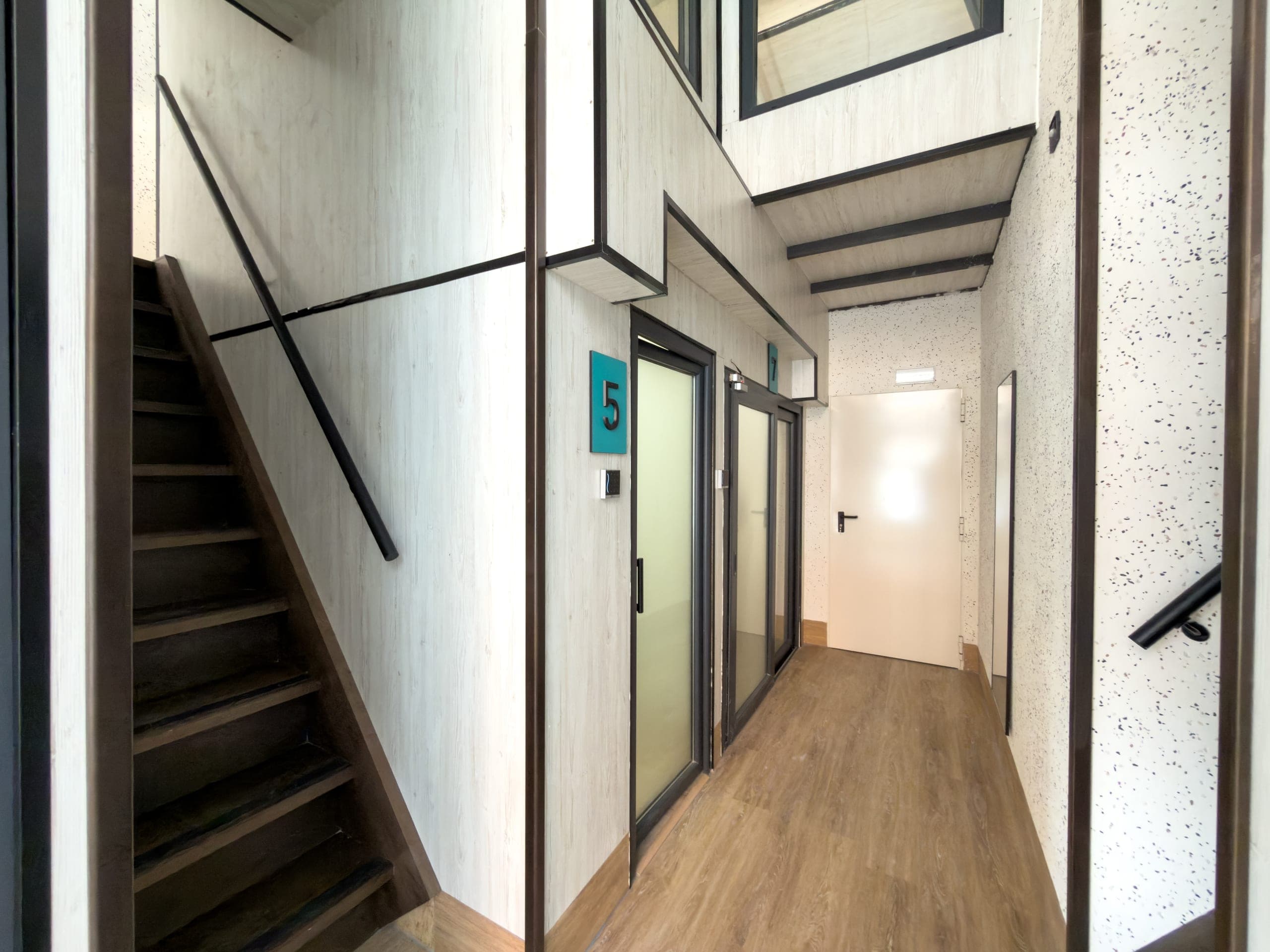 Бульвар рядом с Almorada Cabins в Валенсии