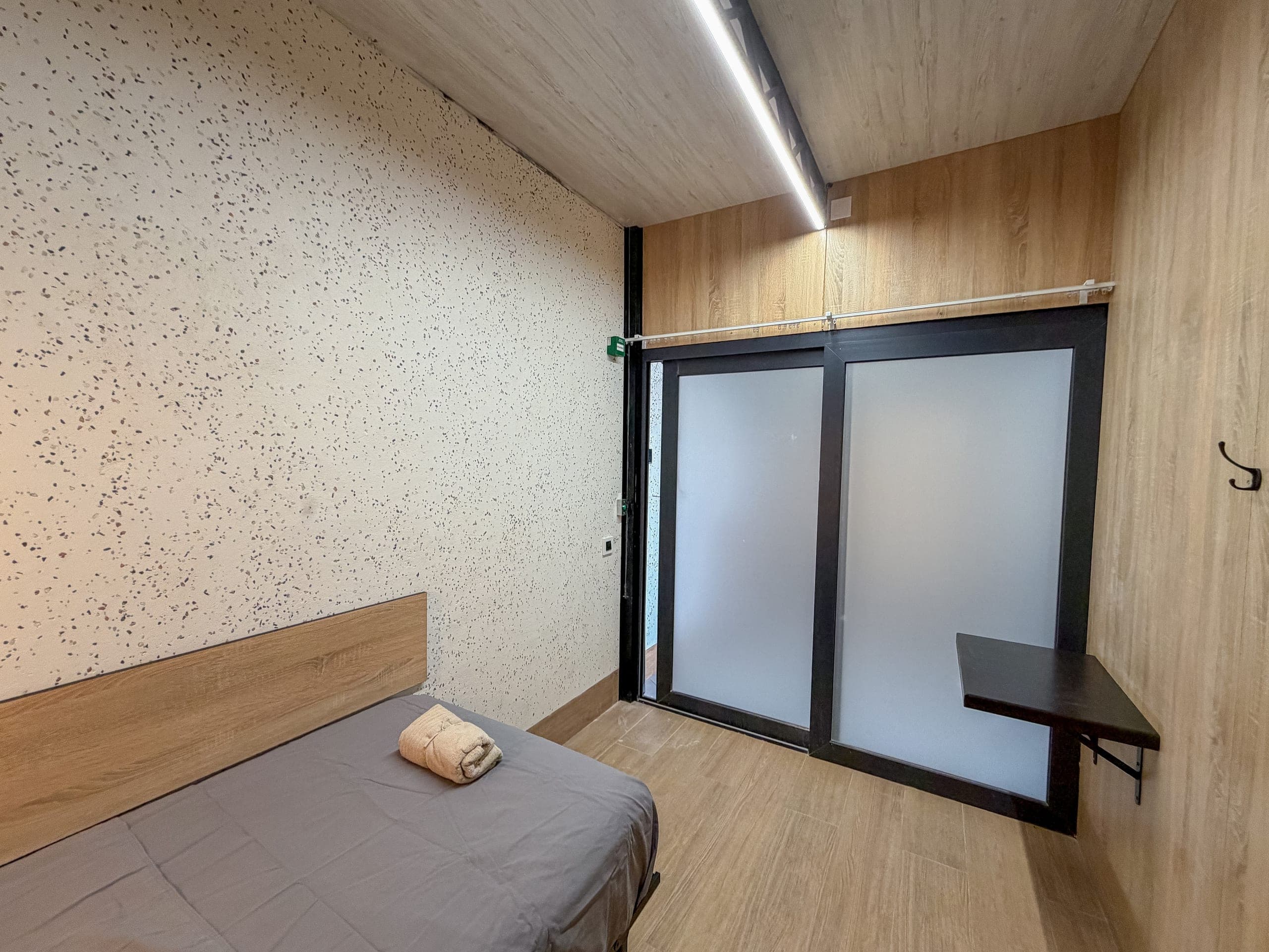 Фотография номера 1 гостя, коляска, питомец · Общий санузел · 1 этаж в Almorada Cabins