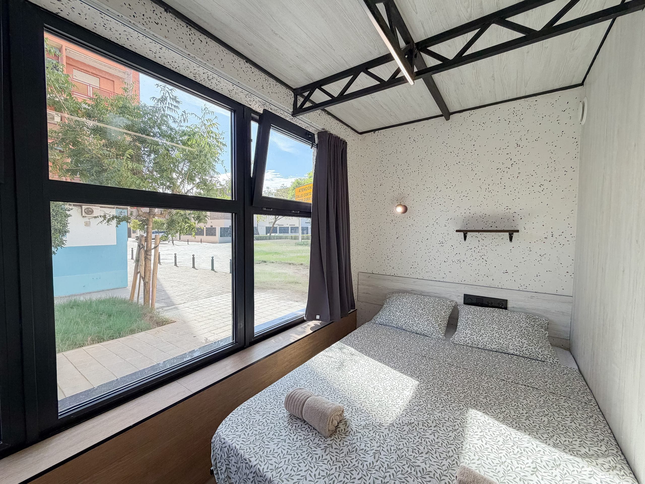 Фотография номера Двуспальная · Общий санузел · 1 этаж в Almorada Cabins